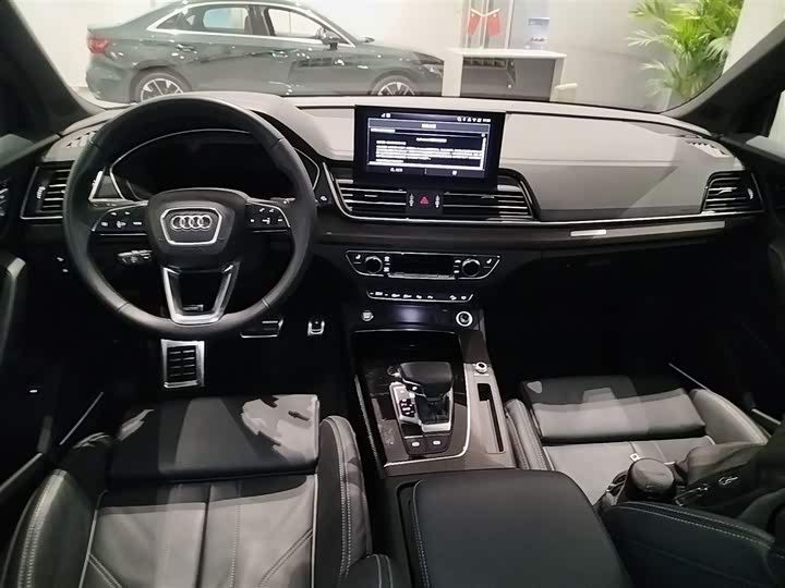 Audi Q5L 2025 2025款 45 TFSI 臻选动感型