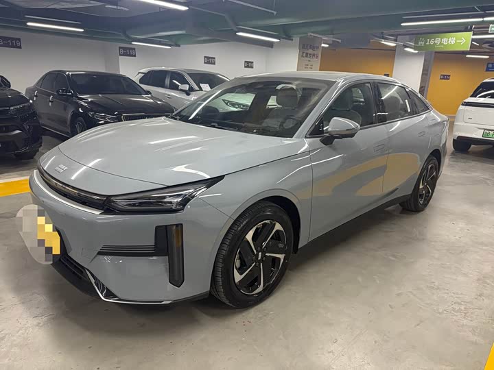 Geely Galaxy L6 2024 2024款 125km PLUS 龙腾版