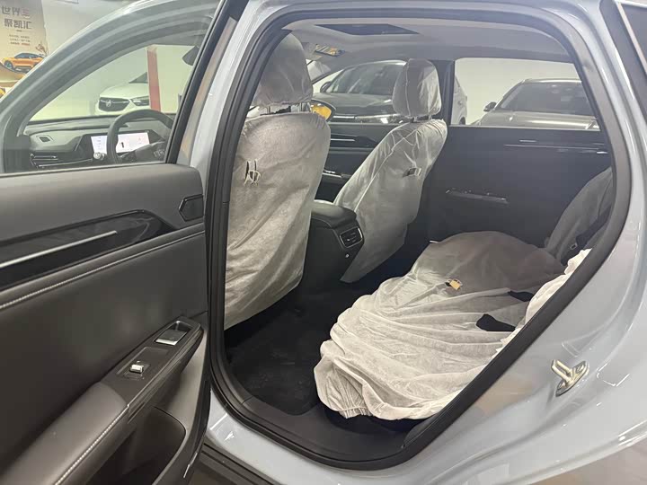 Geely Galaxy L6 2024 2024款 125km PLUS 龙腾版