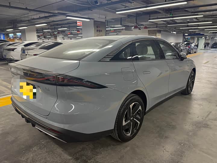 Geely Galaxy L6 2024 2024款 125km PLUS 龙腾版