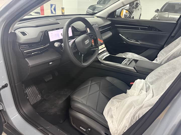 Geely Galaxy L6 2024 2024款 125km PLUS 龙腾版