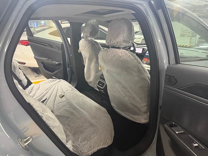 Geely Galaxy L6 2024 2024款 125km PLUS 龙腾版