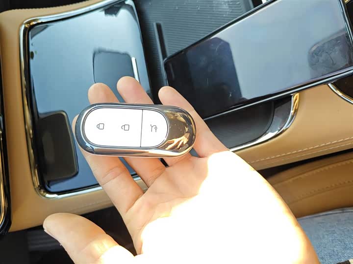 Leapmotor C01 2024 2024款 增程 316尊享版