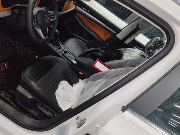 Volkswagen Bora 2025 2025款 改款 200TSI DSG悦行导航版