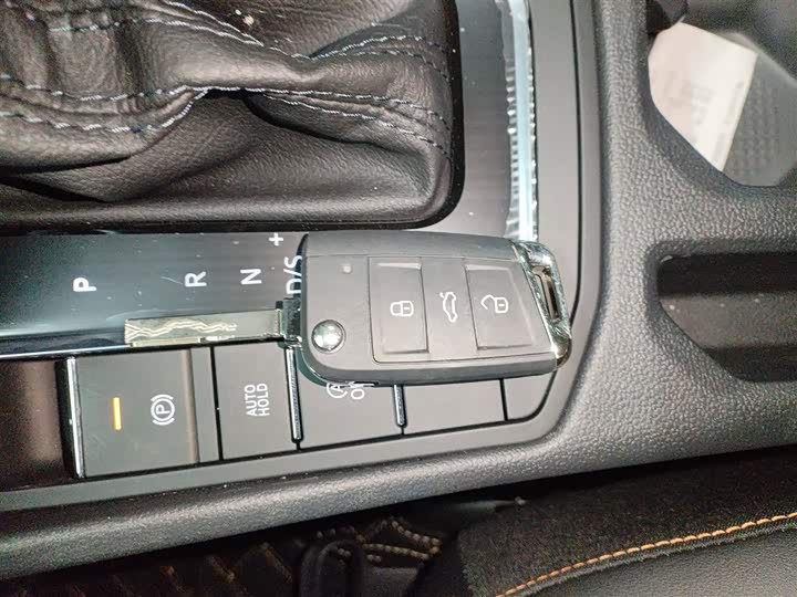 Volkswagen Bora 2025 2025款 改款 200TSI DSG悦行导航版