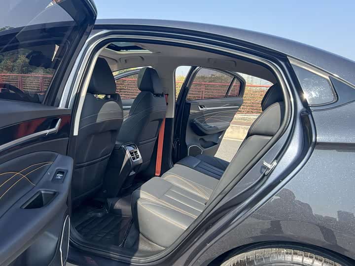 Chery Omoda S5 GT (Arrizo 5 GT) 2023 2023款 1.5T CVT享