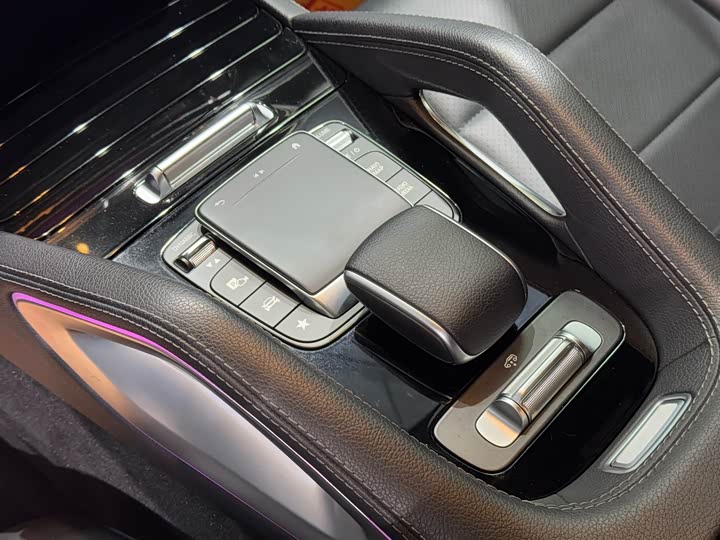 Mercedes-Benz GLE-Class Coupe 2022 2022款 改款 GLE 450 4MATIC 轿跑SUV 时尚型