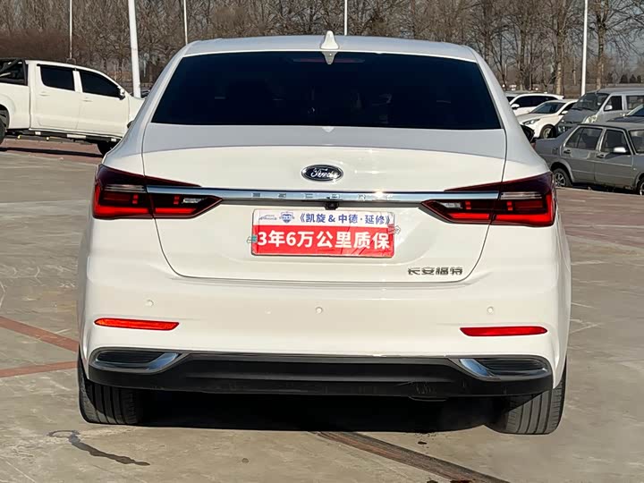 Ford Escort 2021 2021款 1.5L 自动钻石版