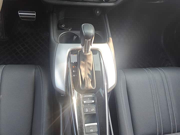 Honda HR-V 2023 2023款 240TURBO 劲致版