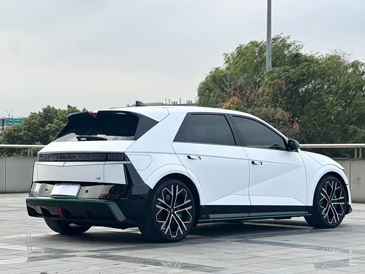 2024 Hyundai Ioniq 5 N