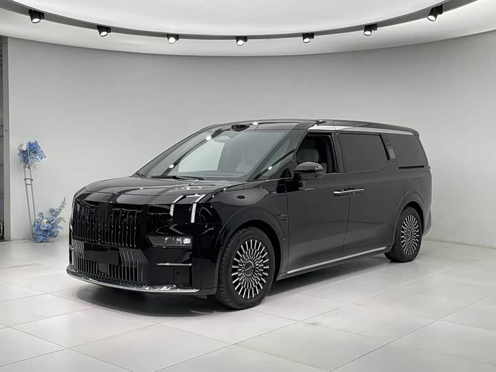 Zeekr 009 2024 2024款 七座过道版四驱 108kWh