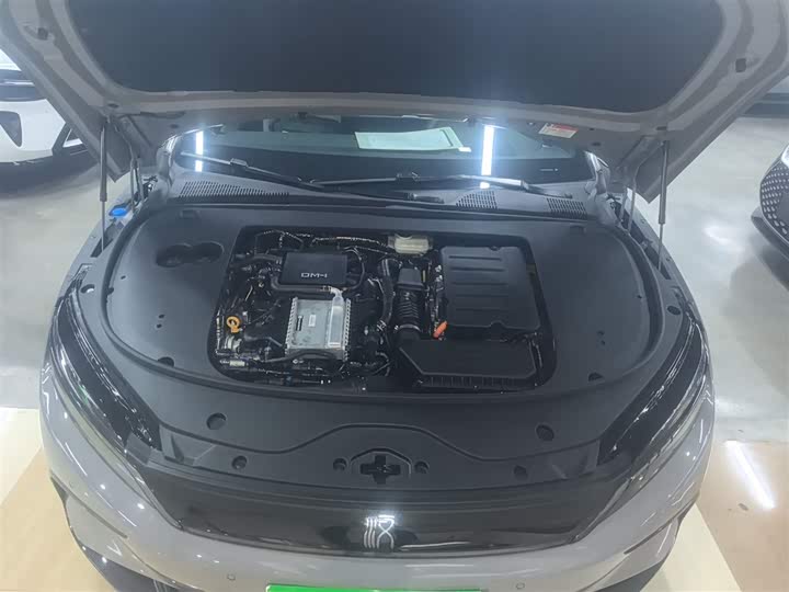 BYD Han 2025 2025款 DM-i 智驾版 125KM激光雷达旗舰型