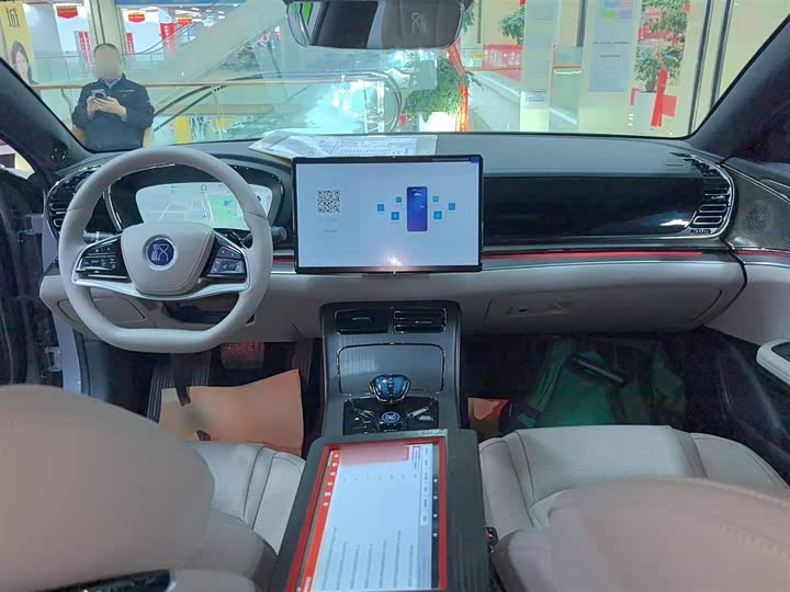 BYD Han 2025 2025款 DM-i 智驾版 125KM激光雷达旗舰型