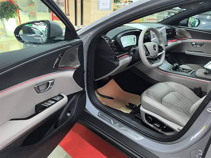 BYD Han 2025 2025款 DM-i 智驾版 125KM激光雷达旗舰型