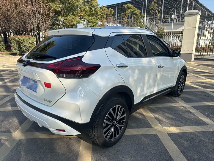 Nissan Kicks 2023 2023款 劲情版 1.5L 应有「劲」有 时尚版