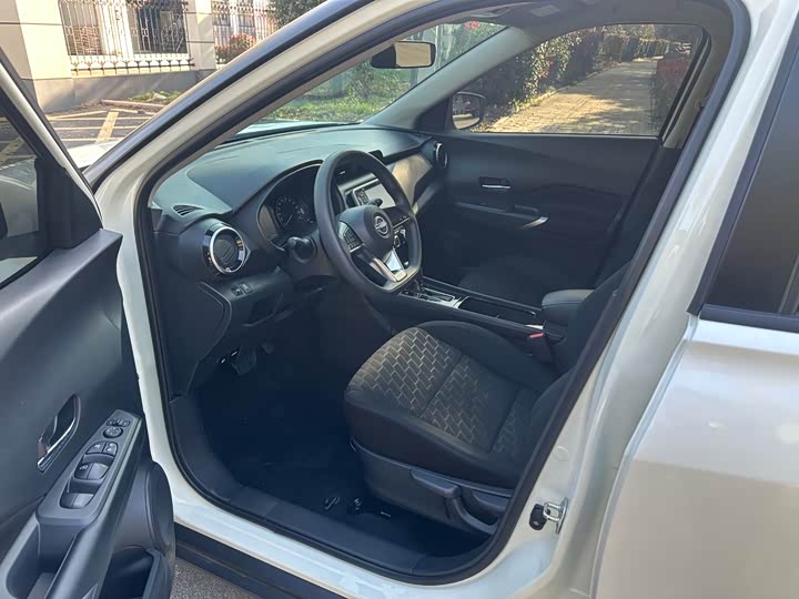 Nissan Kicks 2023 2023款 劲情版 1.5L 应有「劲」有 时尚版