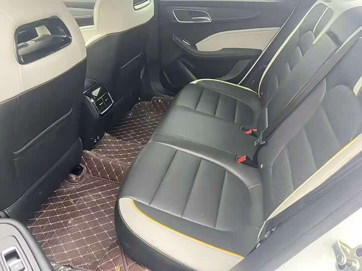 MG Motor 6 2021 2021款 Pro 1.5T 自动领潮豪华版