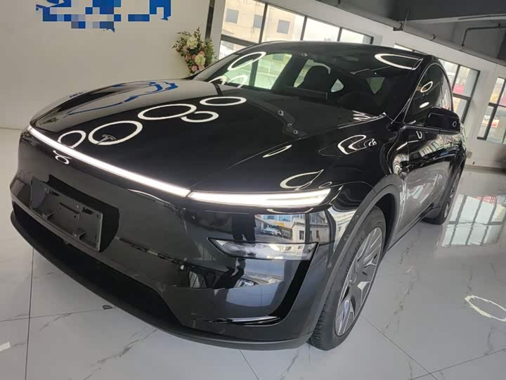 Tesla Model Y 2025 2025款 长续航全轮驱动版