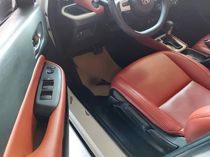 Honda Life 2021 2021款 1.5L CVT CRO-S乐趣版