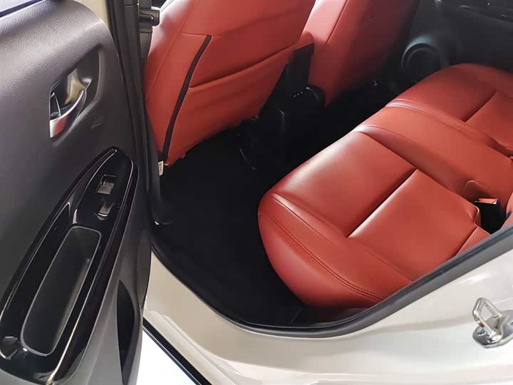 Honda Life 2021 2021款 1.5L CVT CRO-S乐趣版