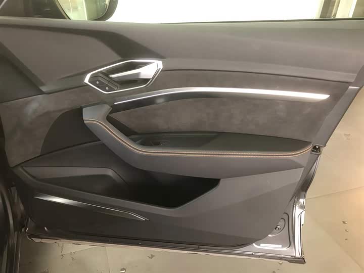 Audi e-tron 2021 2021款 50 quattro 臻选型