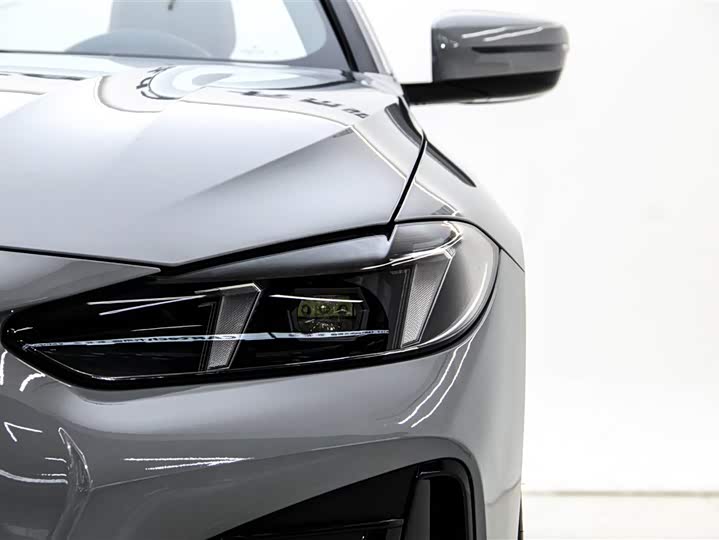 BMW 4 Series 2024 2024款 425i 敞篷M运动套装