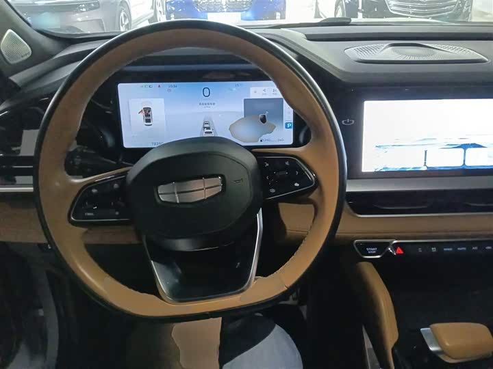 Geely Monjaro L Hybrid 2022 2022款 1.5T DHT增程电动旗舰版