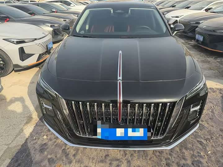 Hongqi H5 2025 2025款 2.0T 自动玄影版