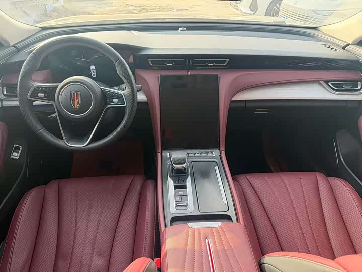 Hongqi H5 2025 2025款 2.0T 自动玄影版