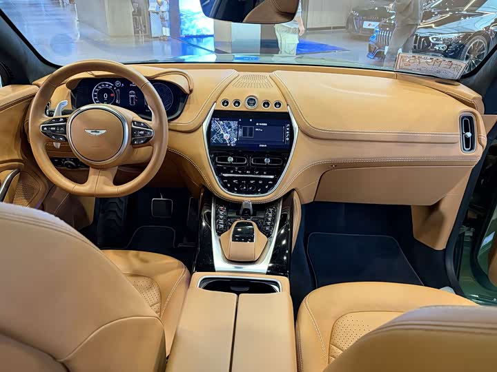 Aston Martin DBX 2022 2022款 3.0T STRAIGHT-SIX