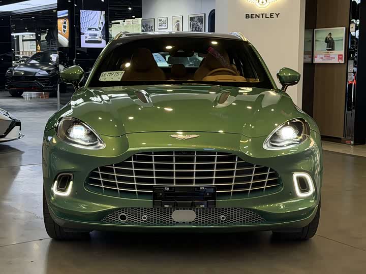 Aston Martin DBX 2022 2022款 3.0T STRAIGHT-SIX