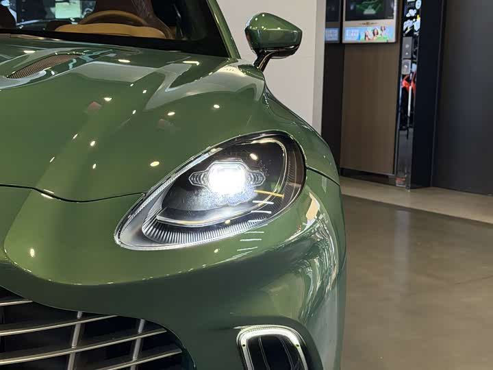 Aston Martin DBX 2022 2022款 3.0T STRAIGHT-SIX