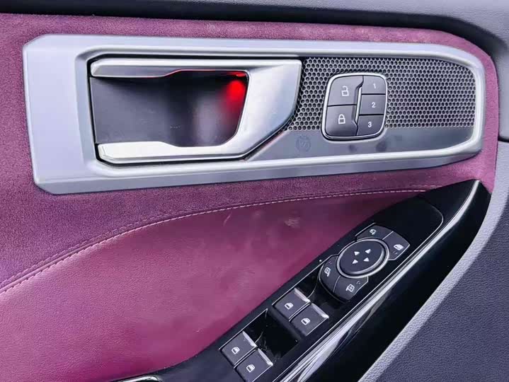 Ford Explorer 2023 2023款 EcoBoost 285 四驱钛金版 7座