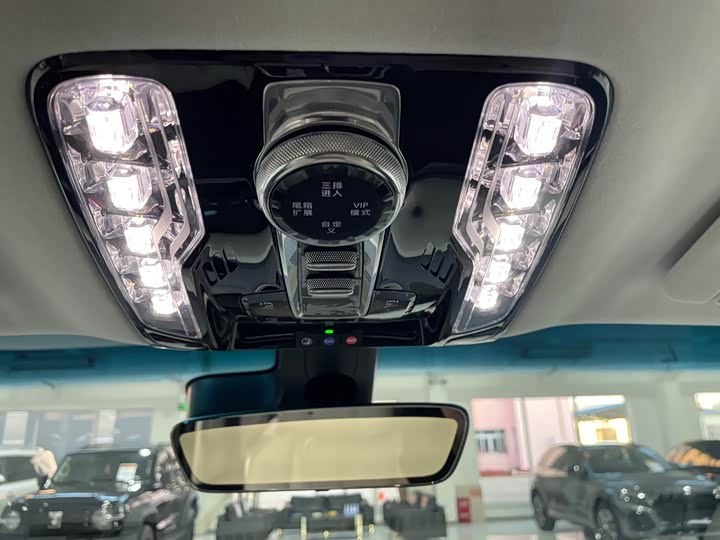 Buick GL8 Century 2025 2025款 2.0T 六座蕴世版