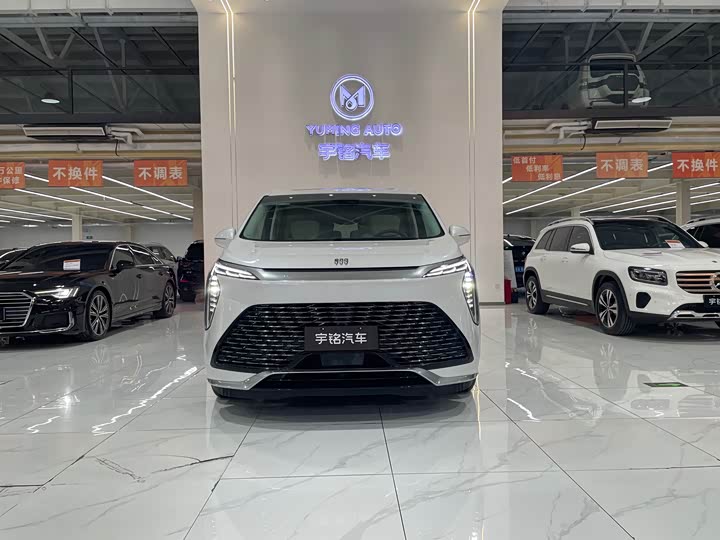 2025 Buick GL8 Century