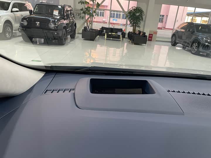 Buick GL8 Century 2025 2025款 2.0T 六座蕴世版