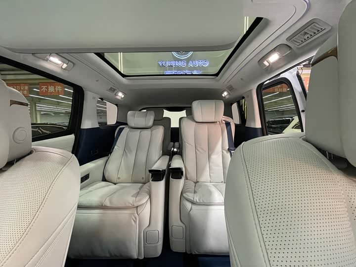 Buick GL8 Century 2025 2025款 2.0T 六座蕴世版