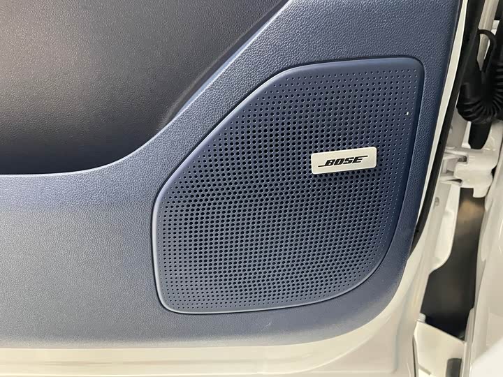 Buick GL8 Century 2025 2025款 2.0T 六座蕴世版