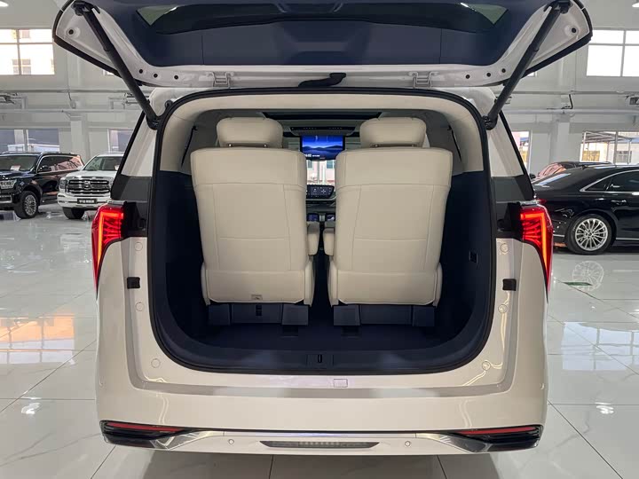 Buick GL8 Century 2025 2025款 2.0T 六座蕴世版