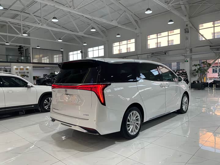 Buick GL8 Century 2025 2025款 2.0T 六座蕴世版