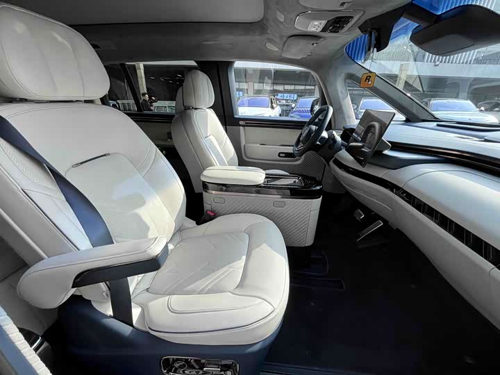 Zeekr Mix 2025 2025款 长续航智驾版