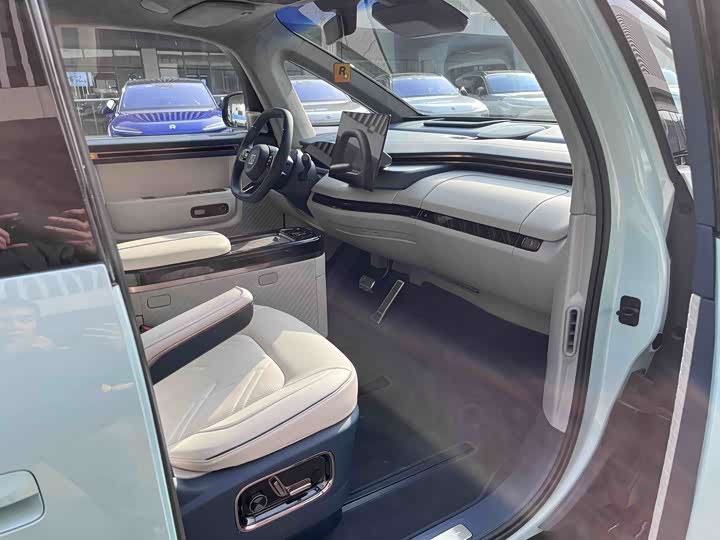 Zeekr Mix 2025 2025款 长续航智驾版