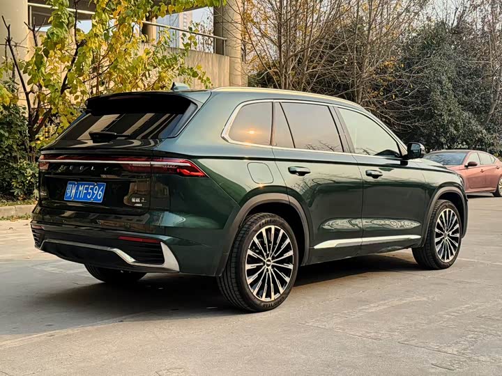 Geely Monjaro 2025 2025款 东方曜 2.0TD 自动四驱望月版