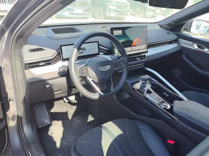 Geely Preface 2025 2025款 东方曜 2.0TD 望月版