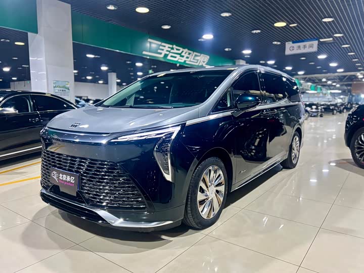 Buick GL8 Century 2025 2025款 2.0T 四座私享版