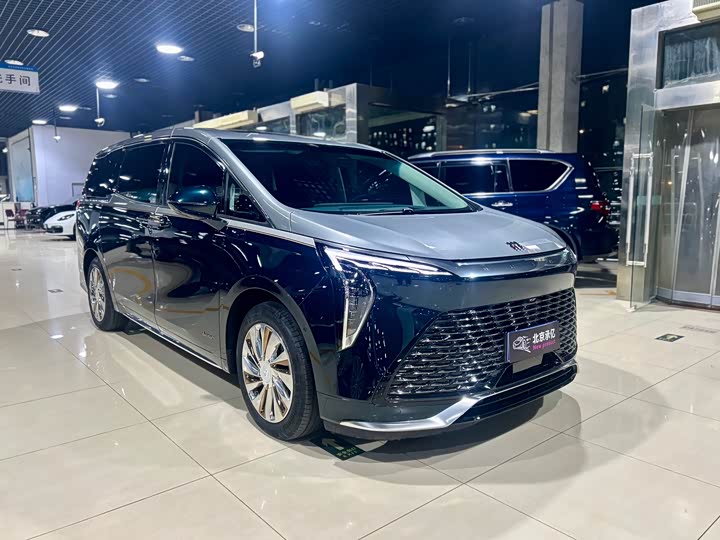 Buick GL8 Century 2025 2025款 2.0T 四座私享版