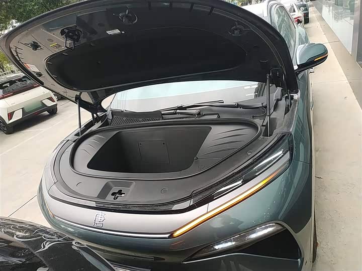 BYD Tang L 2025 2025款 EV 600KM四驱激光雷达旗舰型
