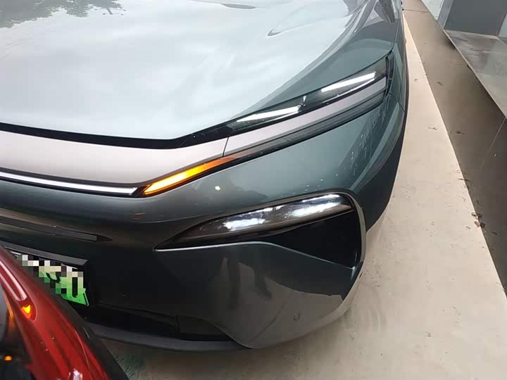 BYD Tang L 2025 2025款 EV 600KM四驱激光雷达旗舰型