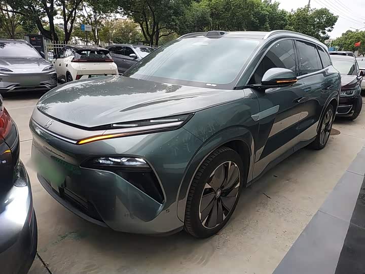BYD Tang L 2025 2025款 EV 600KM四驱激光雷达旗舰型