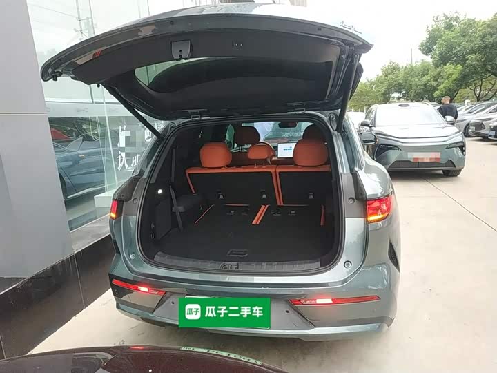 BYD Tang L 2025 2025款 EV 600KM四驱激光雷达旗舰型